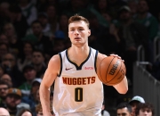 塔图姆惊艳全场，浓眉哥助攻爆棚，冲击季后赛逆转取胜！